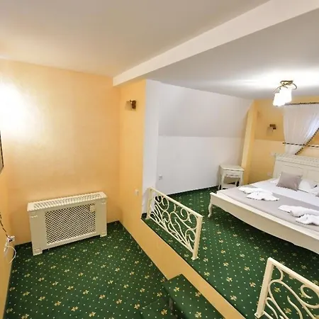 מלון Casa Cu Tei