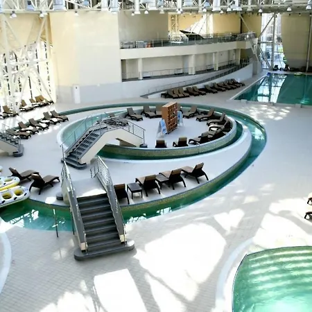 מלון Casa Cu Tei קריובה