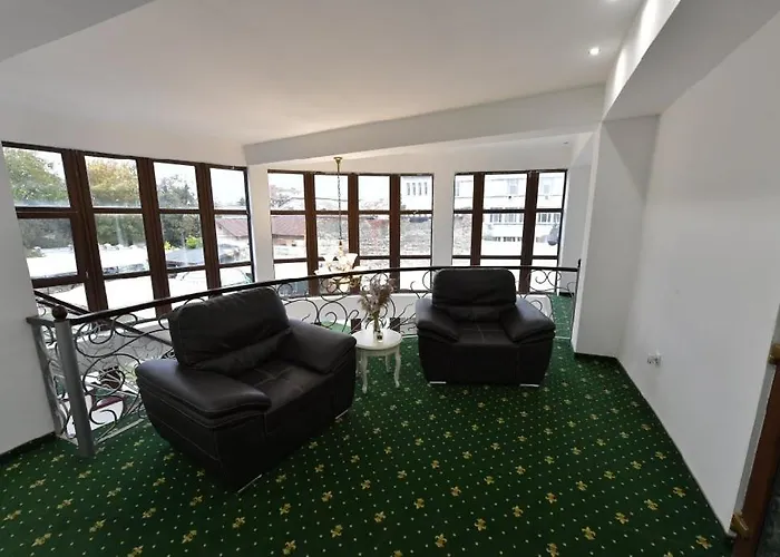 Casa Cu Tei 酒店 克拉奥华