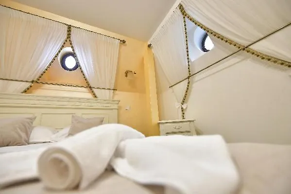 酒店 Casa Cu Tei 克拉奥华