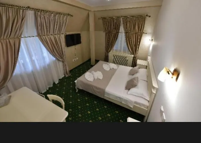 Casa Cu Tei 3* 克拉奥华